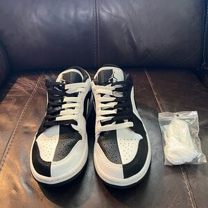 Jordan 1 Low Split Homage Men’s 6.5 Women’s 8
